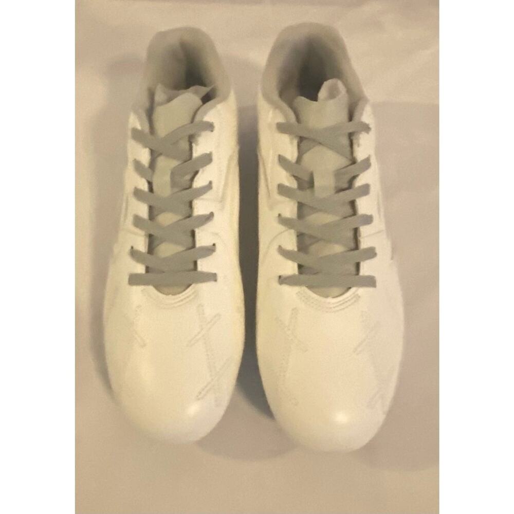 NEW UMBRO TOCCO II LEAGUE FG SOCCER CLEAT MENS US SZ 10.5 UK SZ 9.5 WHITE CHROME